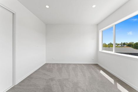 Photo of property in 4c Towra Place, Botany Downs, Auckland, 2010