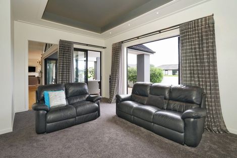 Photo of property in 71 Roy Hilton Drive, Flagstaff, Hamilton, 3210