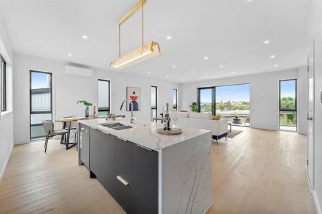 Photo of property in 1/591a East Coast Road, Browns Bay, Auckland, 0632