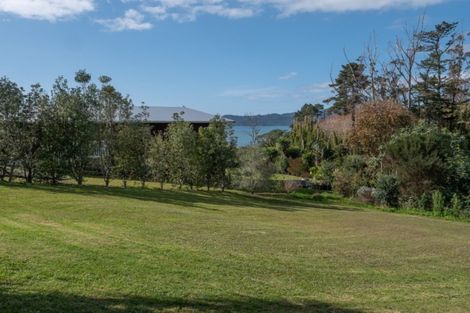 Photo of property in 46c Heretaunga Crescent, Cable Bay, 0420