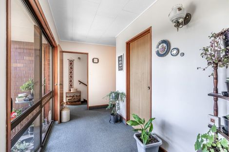 Photo of property in 102 Broughton Street, Gore, 9710