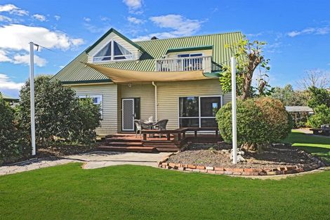 Photo of property in 8 Neeve Road, Taradale, Napier, 4112