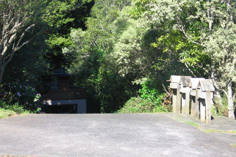 Photo of property in 12a Kingsclere Place, Goodwood Heights, Auckland, 2105