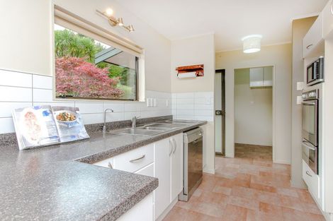 Photo of property in 27 Kay Road, Swanson, Auckland, 0614