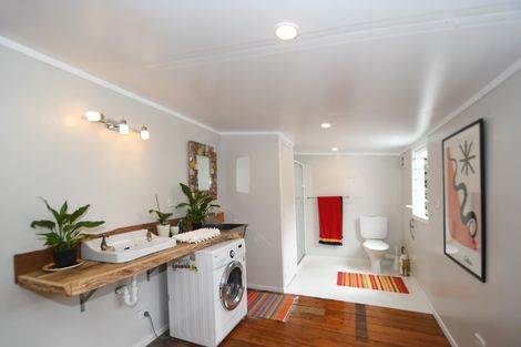 Photo of property in 38 Hauraki Road, Leigh, Warkworth, 0985