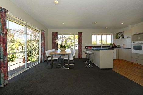 Photo of property in 11 Fieldmoor Place, Parklands, Christchurch, 8083