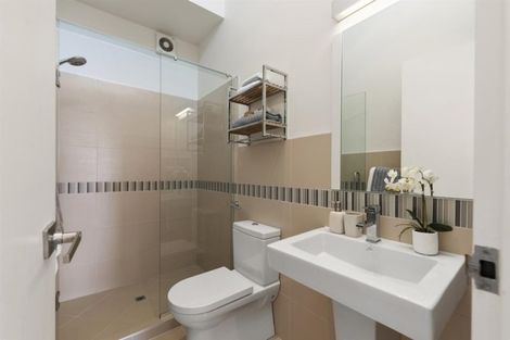 Photo of property in 11 Inga Road, Milford, Auckland, 0620