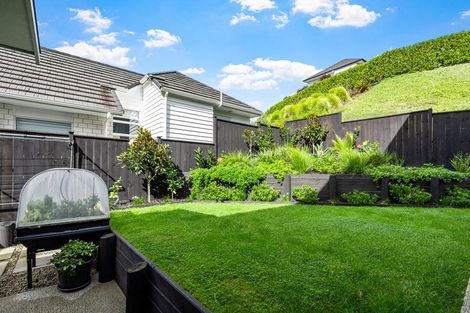 Photo of property in 92 Arran Point Parade, Orewa, 0931