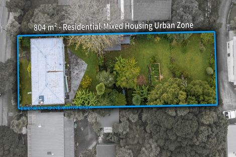 Photo of property in 4 Sunnyside Road, Sunnyvale, Auckland, 0612