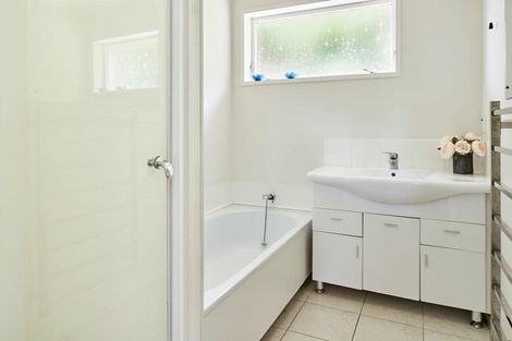 Photo of property in 5 Ayton Drive, Whitby, Porirua, 5024