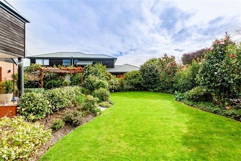 Photo of property in 8 Dorfold Mews, Avonhead, Christchurch, 8042