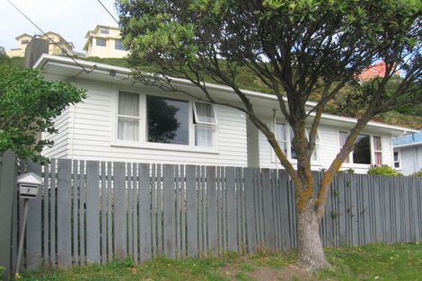 Photo of property in 7 Ahuriri Street, Strathmore Park, Wellington, 6022