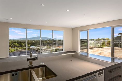 Photo of property in 64 Kakariki Grove, Waikanae, 5036