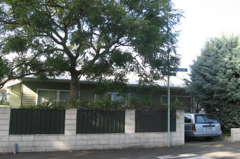 Photo of property in 1 Milton Terrace, Hospital Hill, Napier, 4110