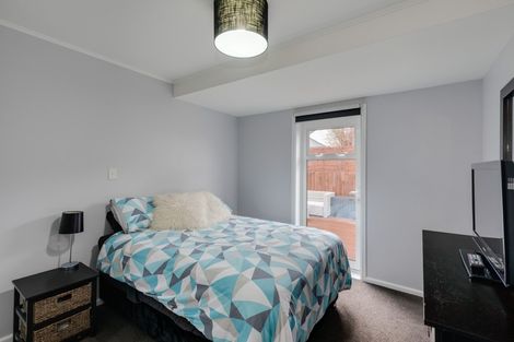 Photo of property in 4 Saunders Place, Redwood, Christchurch, 8051