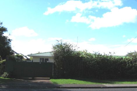 Photo of property in 1a Kotuku Street, Te Atatu Peninsula, Auckland, 0610