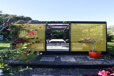 Photo of property in 92 Cornfoot Street, Castlecliff, Whanganui, 4501