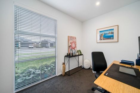 Photo of property in 2 Guyon Street, Marshland, Christchurch, 8083