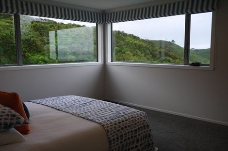 Photo of property in 25 Grumman Lane, Newlands, Wellington, 6037