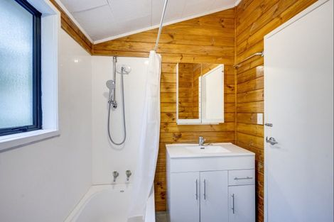 Photo of property in 400 Burnett Street, Mahora, Hastings, 4120