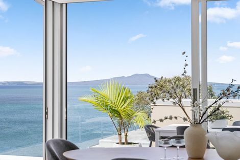 Photo of property in 21 Brighton Terrace, Mairangi Bay, Auckland, 0630