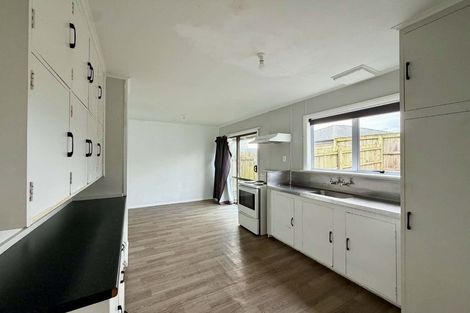 Photo of property in 20 Cook Street, Marfell, New Plymouth, 4310