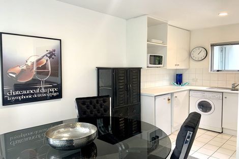 Photo of property in 2/15 Peterborough Street, Christchurch Central, Christchurch, 8013