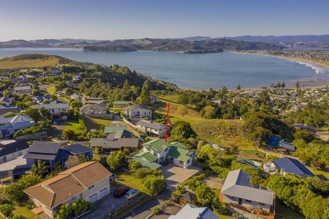 Photo of property in 99 Centennial Drive, Whitianga, 3510