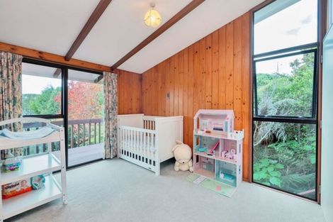 Photo of property in 25 Honeysuckle Lane, Mairangi Bay, Auckland, 0630