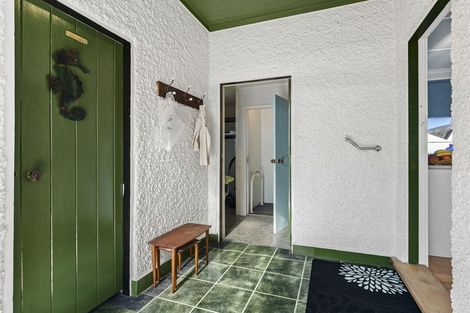 Photo of property in 219 Devon Street West, New Plymouth, 4310