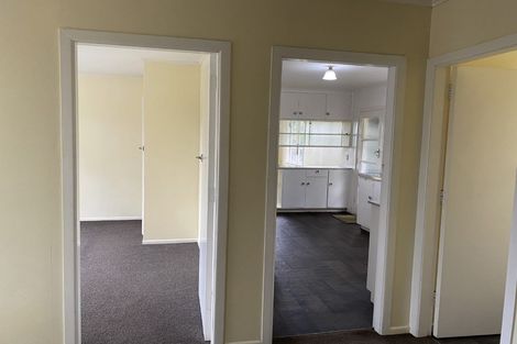 Photo of property in 2 Horokiwi Road West, Newlands, Wellington, 6037