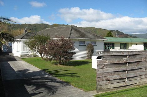 Photo of property in 182 Wellington Road, Wainuiomata, Lower Hutt, 5014