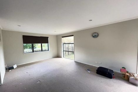 Photo of property in 17 Bonny Crescent, Massey, Auckland, 0614