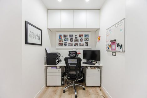 Photo of property in 21 Caldera Drive, Long Bay, Auckland, 0630