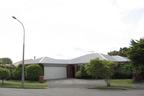 Photo of property in 1/17 Fieldmoor Place, Parklands, Christchurch, 8083
