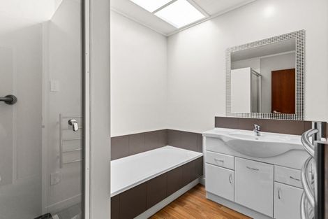 Photo of property in 2/11 Mchardy Street, Havelock North, 4130