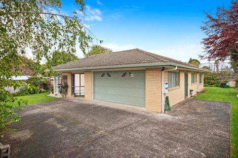 Photo of property in 13b Howden Street, Waiuku, 2123