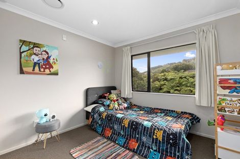Photo of property in 73 Percy Kinsman Crescent, Riverstone Terraces, Upper Hutt, 5018