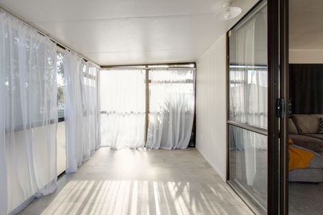 Photo of property in 32 Plowman Crescent, Onekawa, Napier, 4110