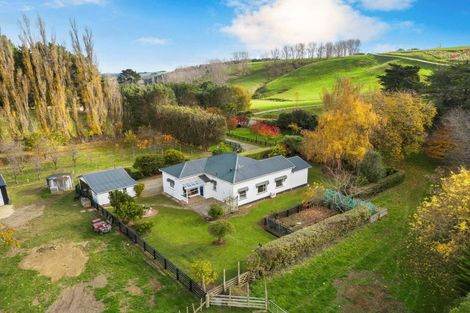 Photo of property in 1723 Cheltenham Hunterville Road, Waituna West, Rewa, 4780
