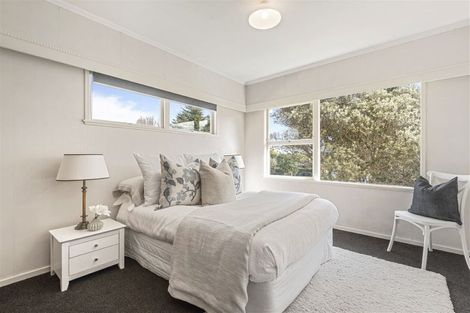 Photo of property in 225 Forrest Hill Road, Forrest Hill, Auckland, 0620