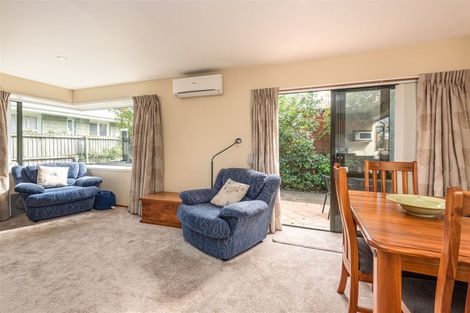 Photo of property in 2/76 Saint Albans Street, St Albans, Christchurch, 8014