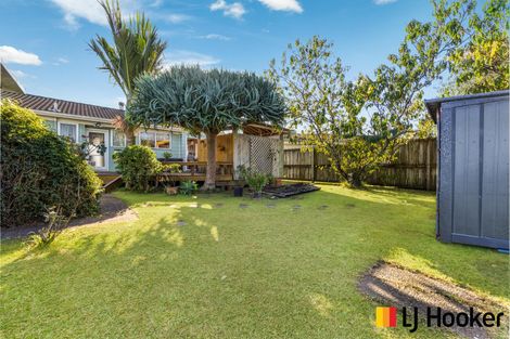 Photo of property in 22 Adel Place, Weymouth, Auckland, 2103