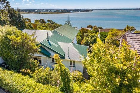 Photo of property in 9 Seamount Terrace, Mount Pleasant, Christchurch, 8081