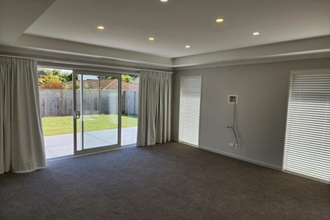 Photo of property in 5 Old Stone Lane, Cracroft, Christchurch, 8022