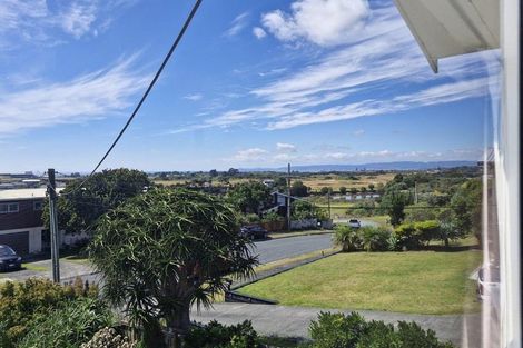Photo of property in 12 Seaview Road, Ruakaka, 0116