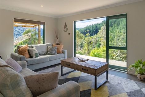 Photo of property in 396 Mangaone South Road, Reikorangi, Waikanae, 5391