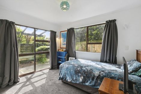 Photo of property in 21 Admiralty Street, Crofton Downs, Wellington, 6035