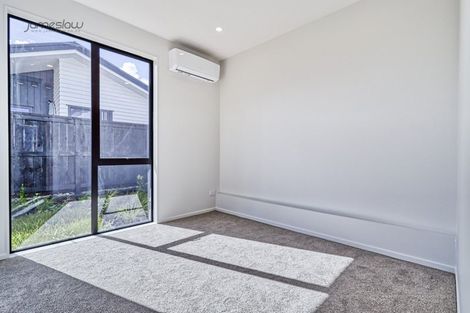 Photo of property in 20 Papai Lane, Massey, Auckland, 0614