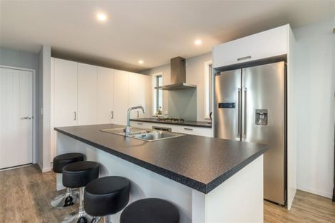 Photo of property in 17 Royal Park Drive, Parklands, Christchurch, 8083